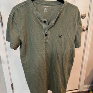 American Eagle Green Short Sleeve Henley Tee Shirt – Men’s Size XL